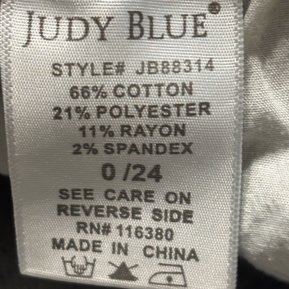 Judy Blue Boot Cut Blue Jeans - Picture 7 of 12